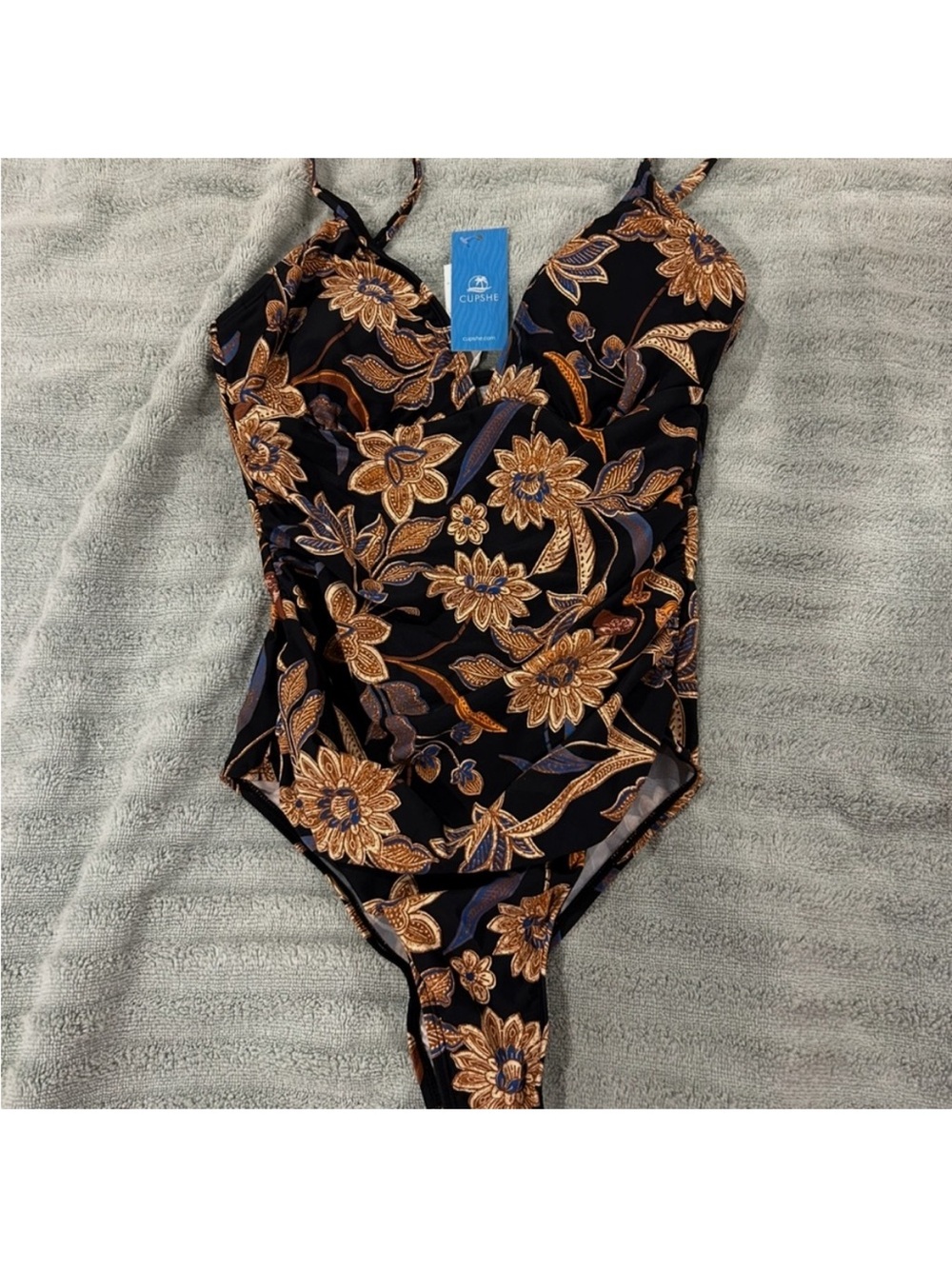 Cupshe 💕3 One Piece Swimsuit’s BUNDLE - Picture 11 of 13